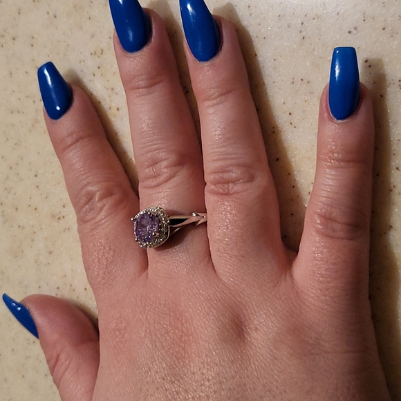 Ring - Picture 3 of 3